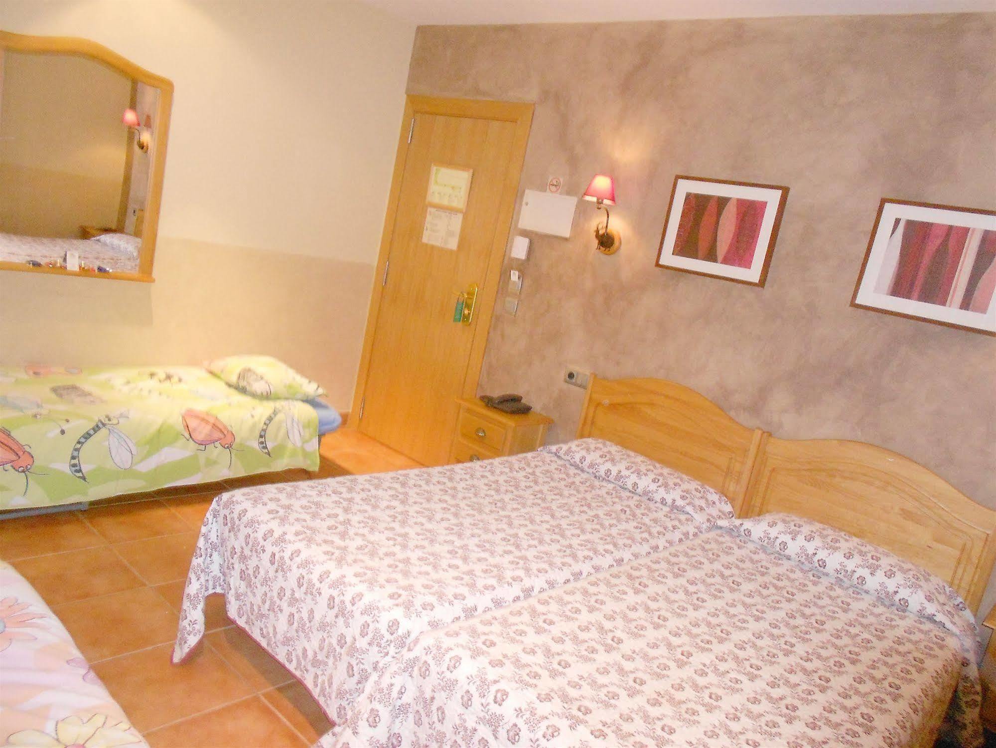 Hotel Camp Del Serrat Les Escaldes Екстериор снимка