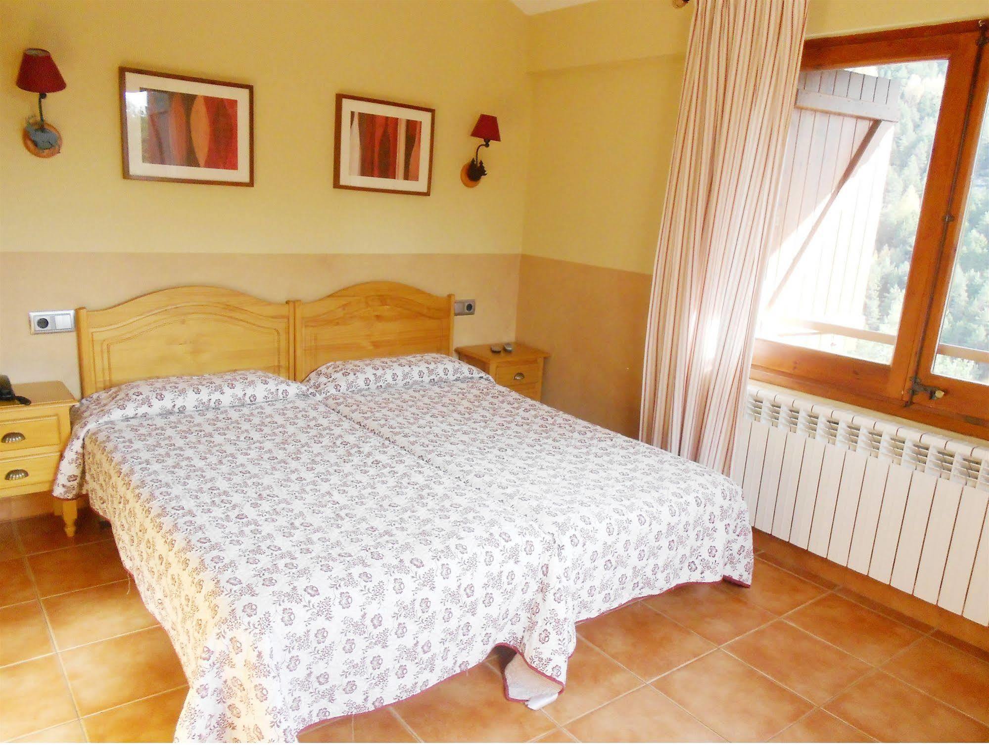 Hotel Camp Del Serrat Les Escaldes Екстериор снимка